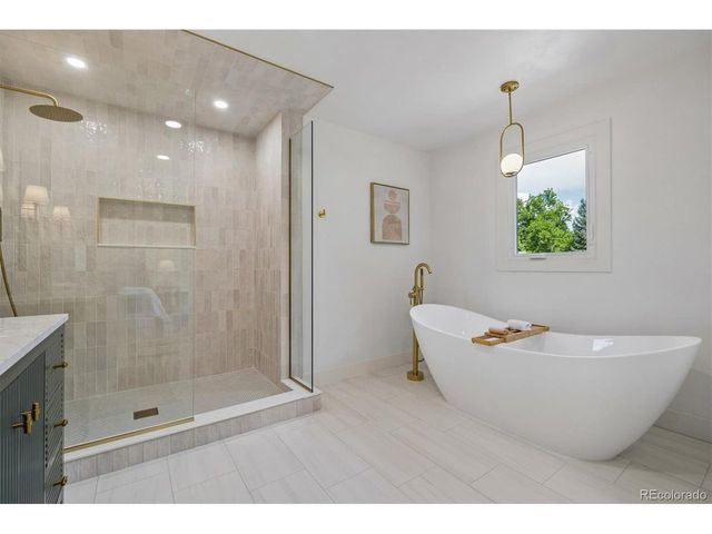 7570 S Reed Ct, Littleton, CO 80128