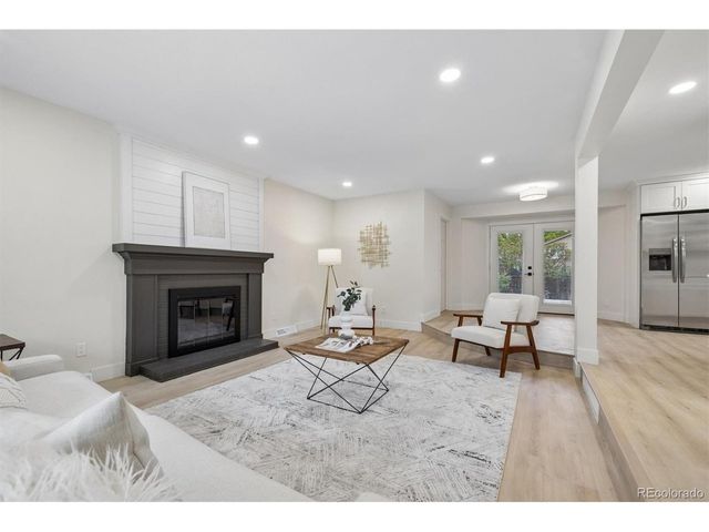 7570 S Reed Ct, Littleton, CO 80128