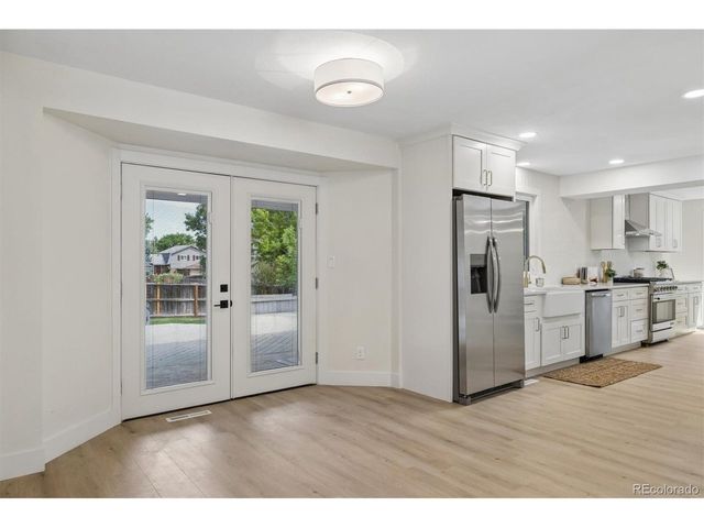 7570 S Reed Ct, Littleton, CO 80128