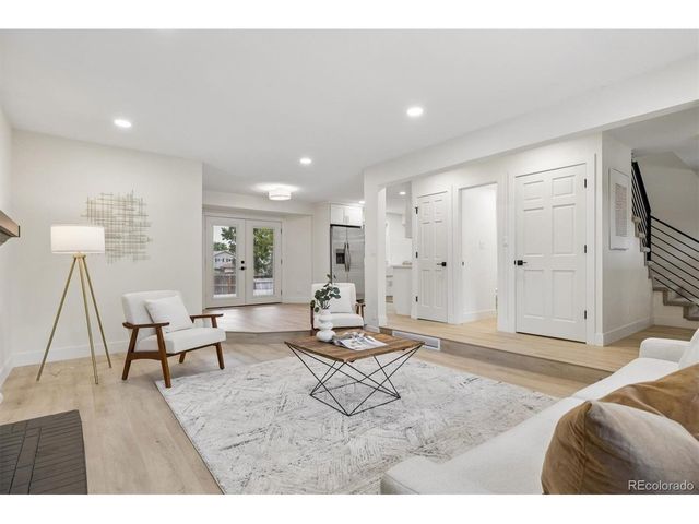 7570 S Reed Ct, Littleton, CO 80128