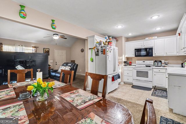 211 Stoney Point Cove, Carrollton, GA 30116