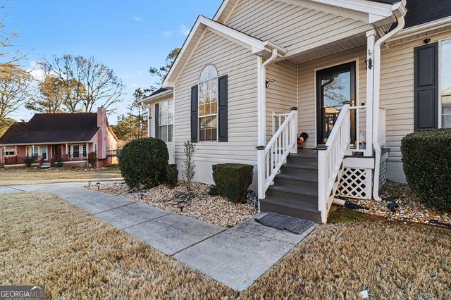 211 Stoney Point Cove, Carrollton, GA 30116