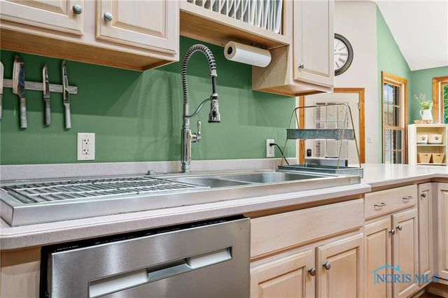 5531 S Fulton Lucas Road, Swanton, OH 43558