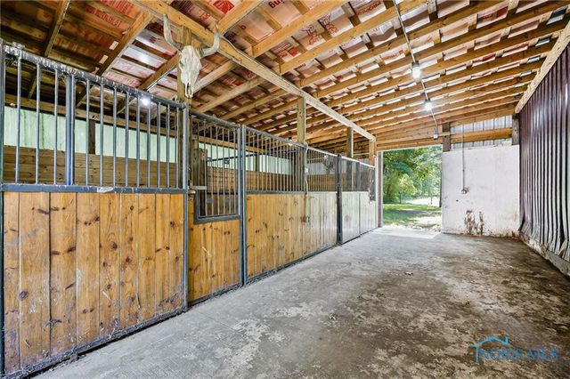 5531 S Fulton Lucas Road, Swanton, OH 43558