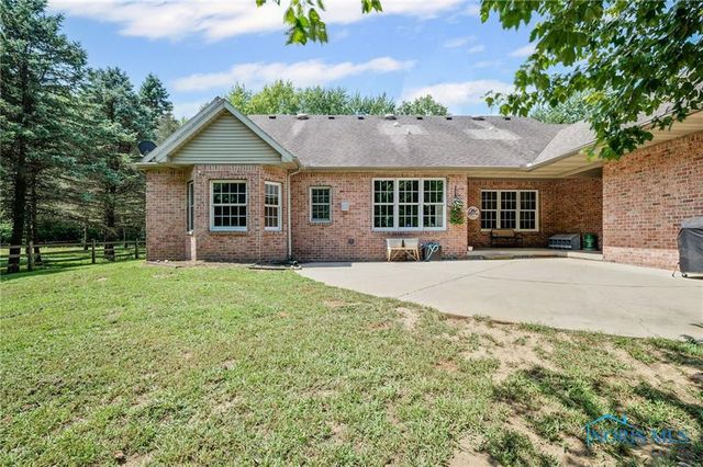 5531 S Fulton Lucas Road, Swanton, OH 43558