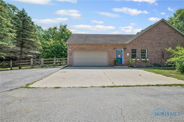 5531 S Fulton Lucas Road, Swanton, OH 43558