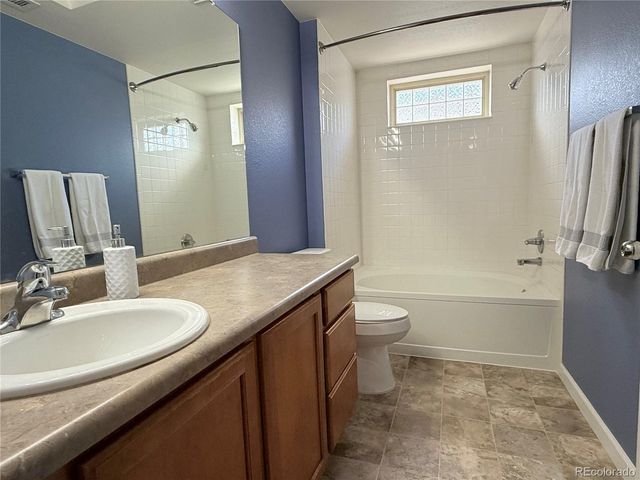 5800 Tower Rd 907, Denver, CO 80249