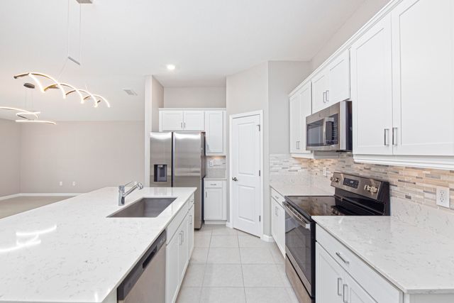 988 Bent Creek Drive, Fort Pierce, FL 34947