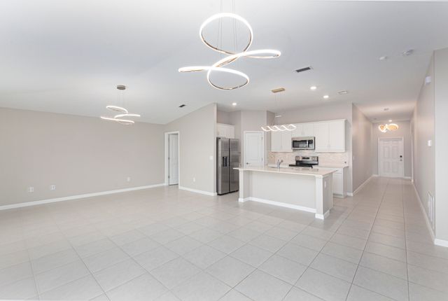 988 Bent Creek Drive, Fort Pierce, FL 34947
