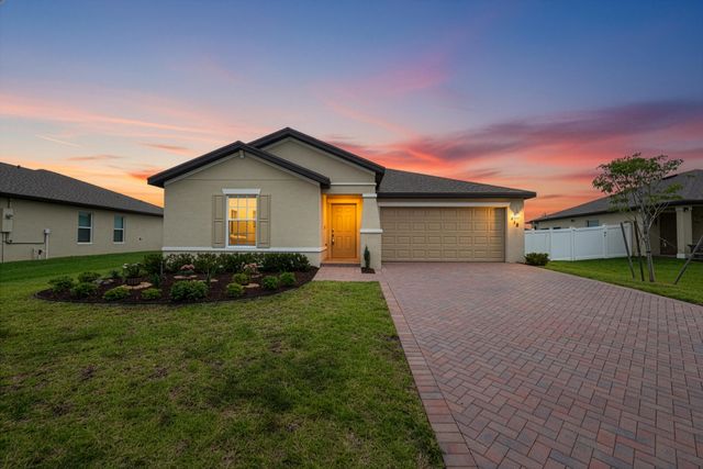 988 Bent Creek Drive, Fort Pierce, FL 34947