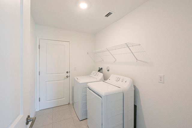 988 Bent Creek Drive, Fort Pierce, FL 34947