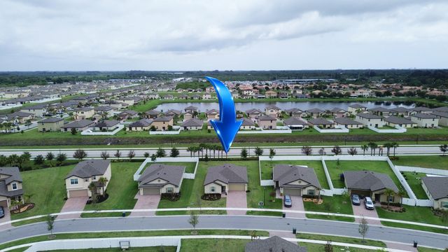 988 Bent Creek Drive, Fort Pierce, FL 34947