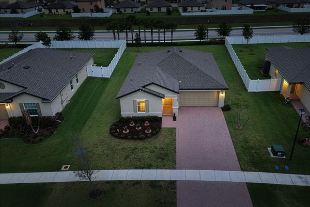988 Bent Creek Drive, Fort Pierce, FL 34947