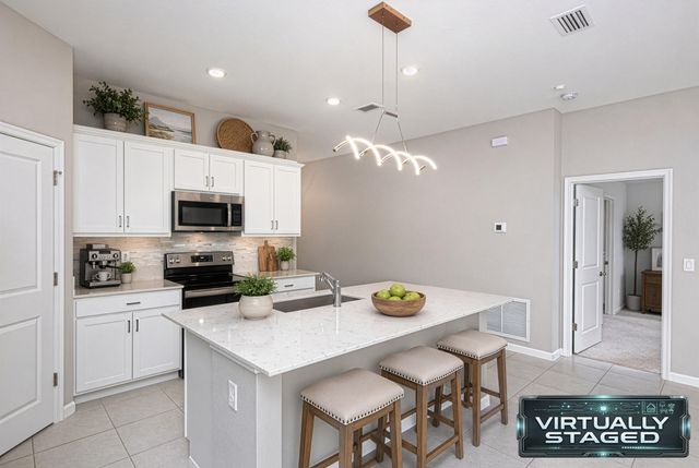 988 Bent Creek Drive, Fort Pierce, FL 34947