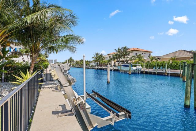 1200 Bimini Lane, Singer Island, FL 33404