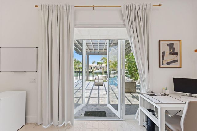 1200 Bimini Lane, Singer Island, FL 33404