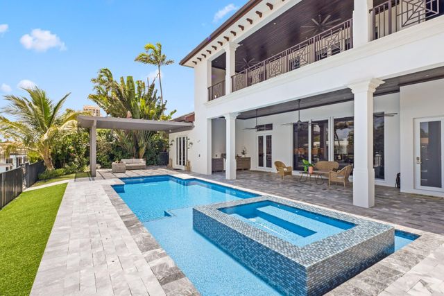 1200 Bimini Lane, Singer Island, FL 33404