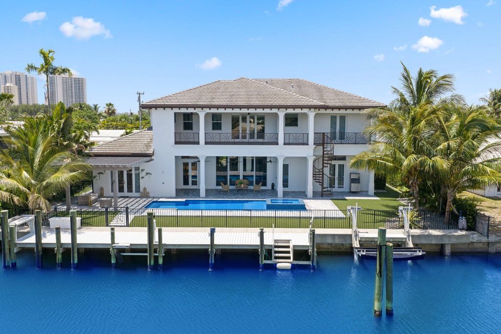 1200 Bimini Lane, Singer Island, FL 33404