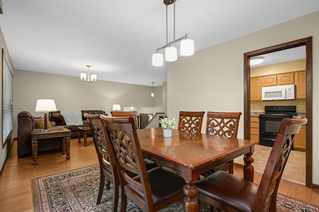 1989 Foxridge Road, Saint Paul, MN 55119
