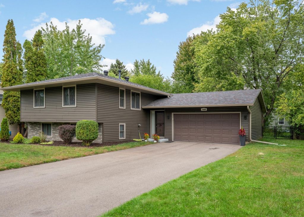 1989 Foxridge Road, Saint Paul, MN 55119 — photo 2