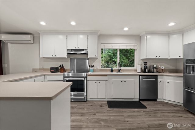 8221 164th Street NW, Gig Harbor, WA 98329