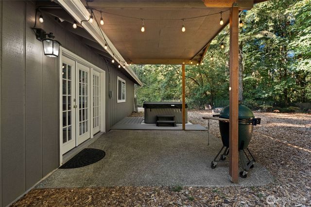8221 164th Street NW, Gig Harbor, WA 98329