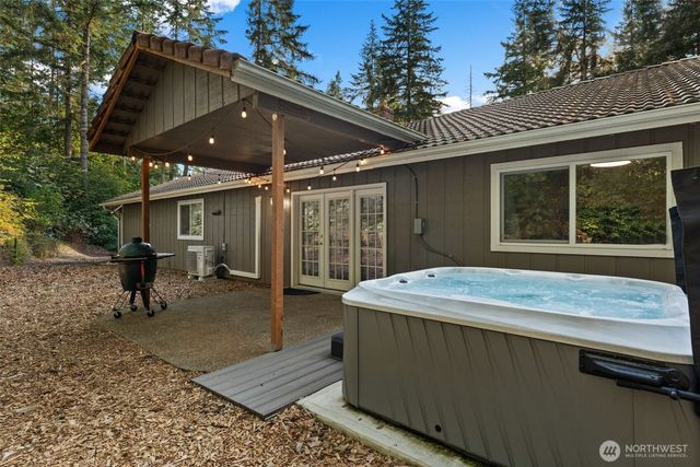 8221 164th Street NW, Gig Harbor, WA 98329