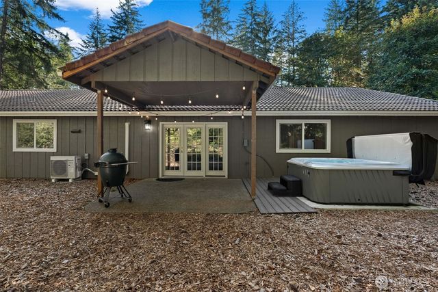 8221 164th Street NW, Gig Harbor, WA 98329