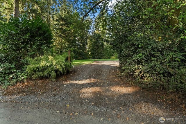 8221 164th Street NW, Gig Harbor, WA 98329