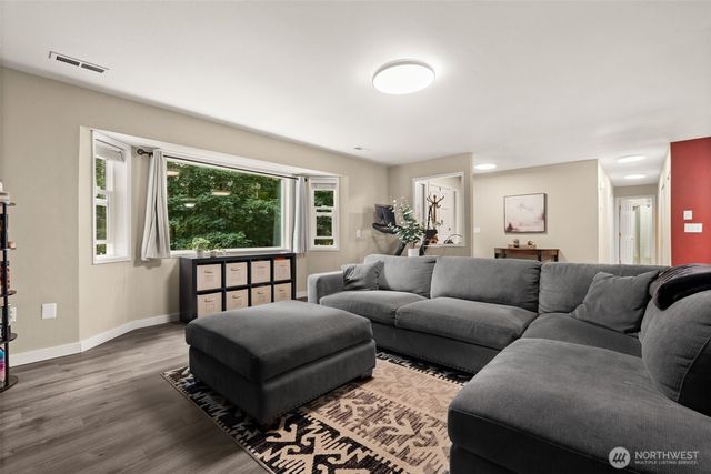 8221 164th Street NW, Gig Harbor, WA 98329