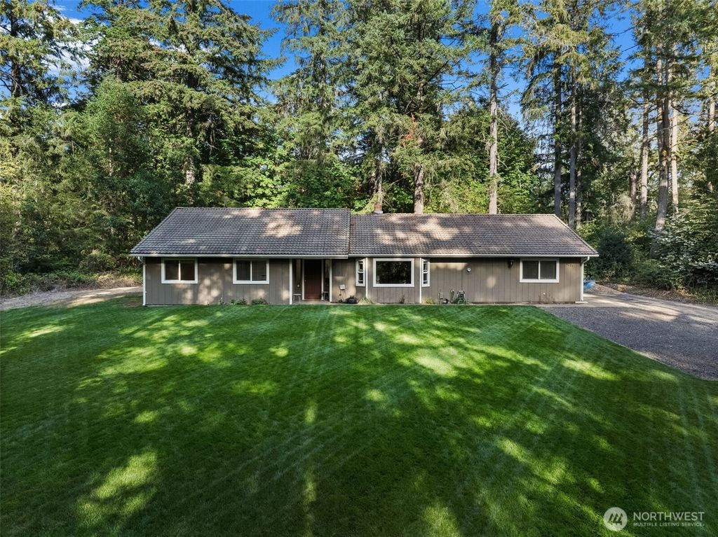 8221 164th Street NW, Gig Harbor, WA 98329