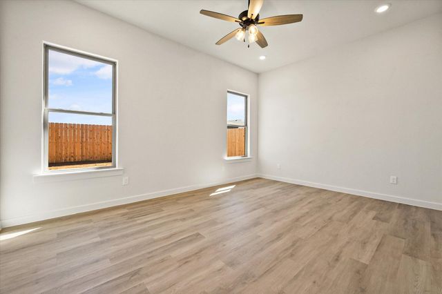 2310 Abbeville Avenue, Wolfforth, TX 79382