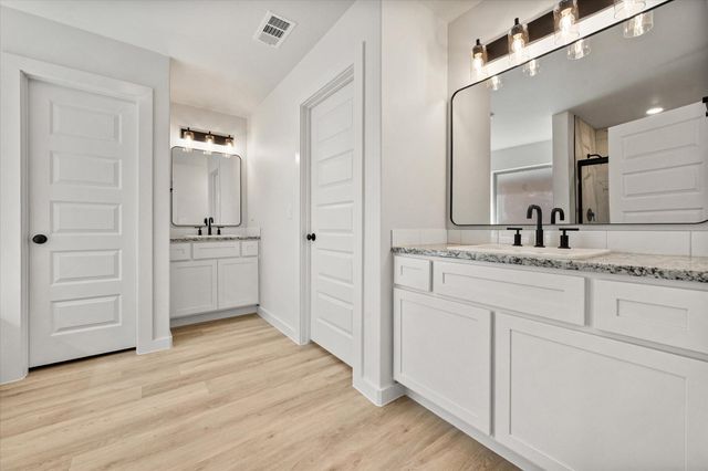 2310 Abbeville Avenue, Wolfforth, TX 79382