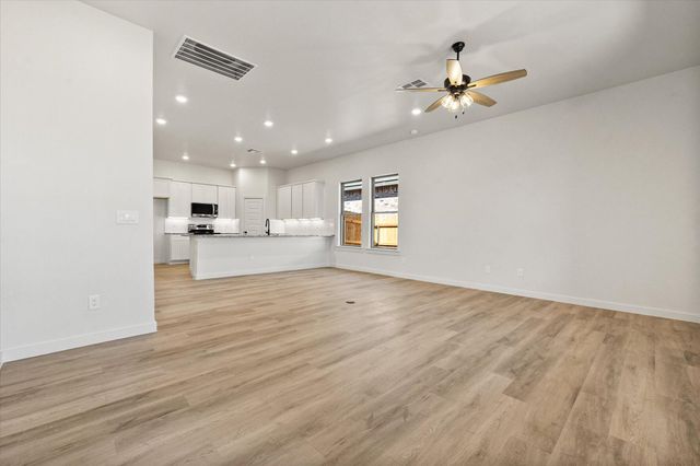 2310 Abbeville Avenue, Wolfforth, TX 79382