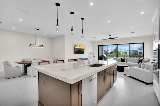 12656 Solana Bay Circle, Palm Beach Gardens, FL 33412