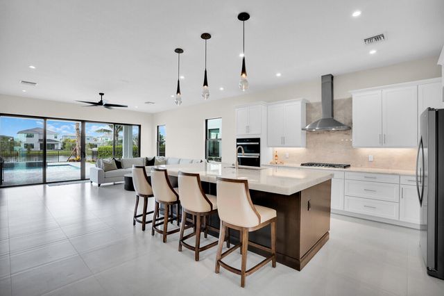 12656 Solana Bay Circle, Palm Beach Gardens, FL 33412