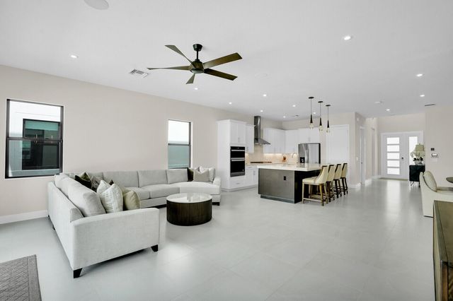 12656 Solana Bay Circle, Palm Beach Gardens, FL 33412