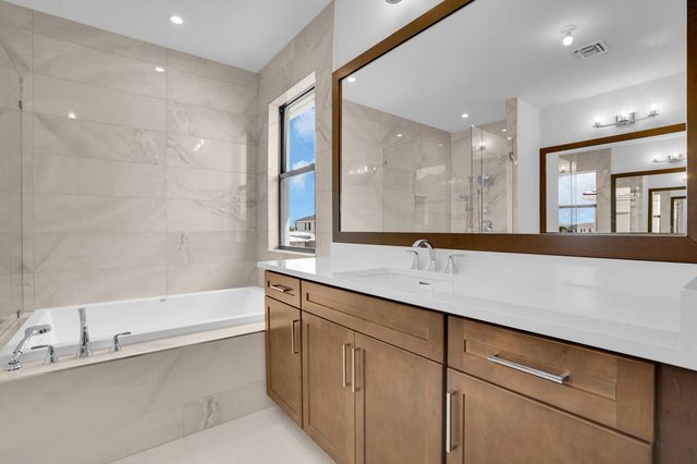 12656 Solana Bay Circle, Palm Beach Gardens, FL 33412