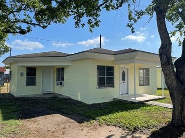 2600 Countiss Dr, Corpus Christi, TX 78410