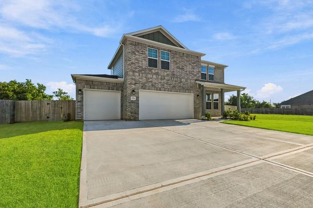 11334 Youngquist Drive, Mont Belvieu, TX 77585