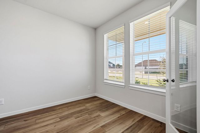 11334 Youngquist Drive, Mont Belvieu, TX 77585