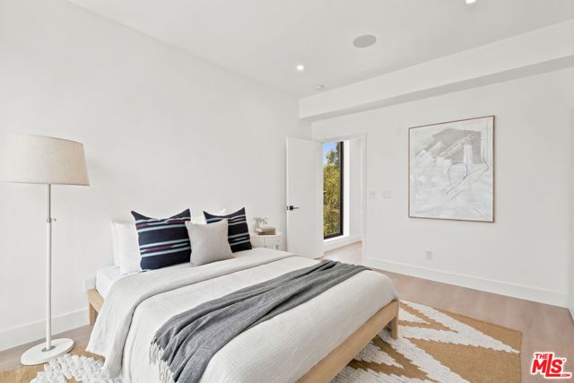 1159 N Formosa Avenue 1, West Hollywood, CA 90046