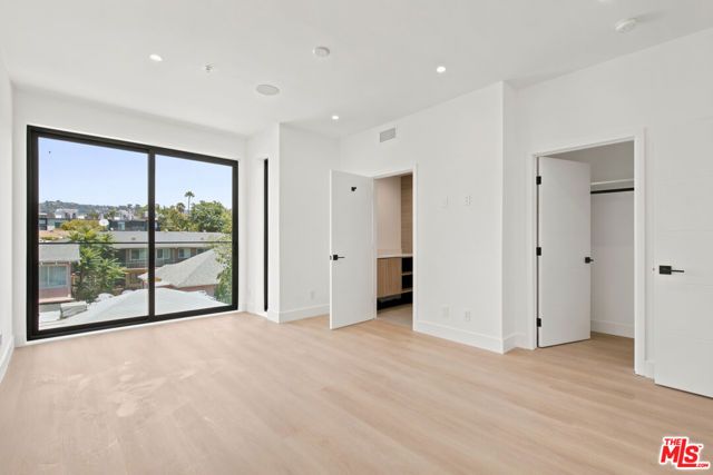 1159 N Formosa Avenue 1, West Hollywood, CA 90046
