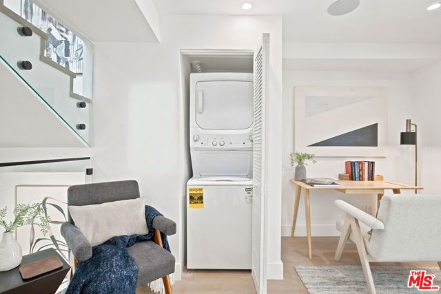 1159 N Formosa Avenue 1, West Hollywood, CA 90046