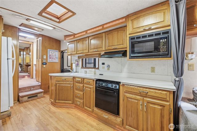 1028 Maple Lane, Sumas, WA 98295