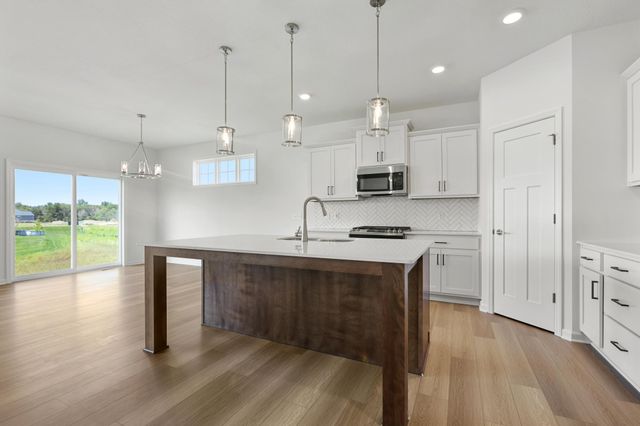 8204 Haywood Drive, Lino Lakes, MN 55014