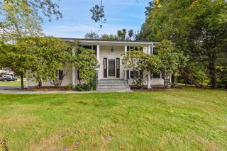 1350 Ellen Lane, Yorktown Heights, NY 10598