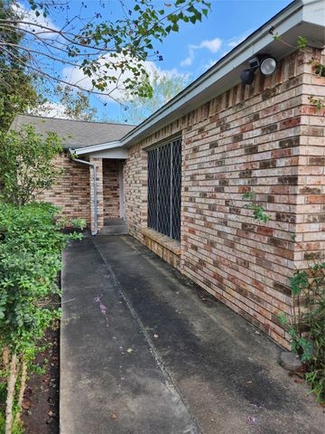 2200 Golden Ave, Bay City, TX 77414