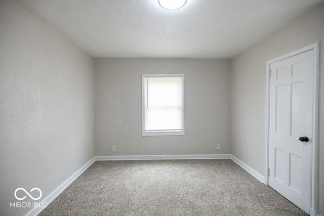3021 Columbus Avenue, Anderson, IN 46016