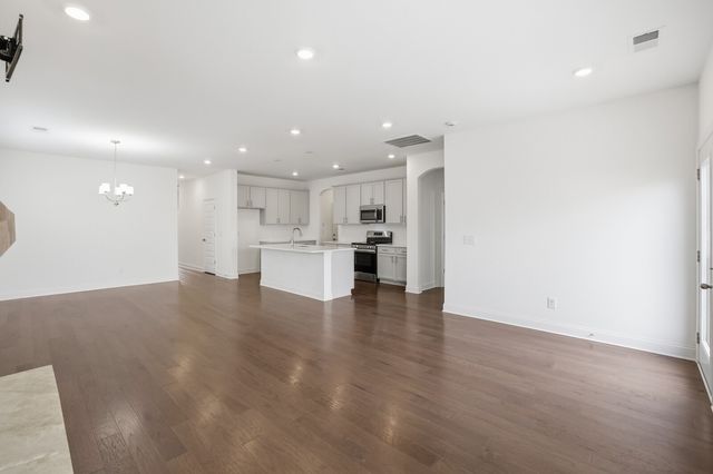 161 Crabourne Dr, White House, TN 37188